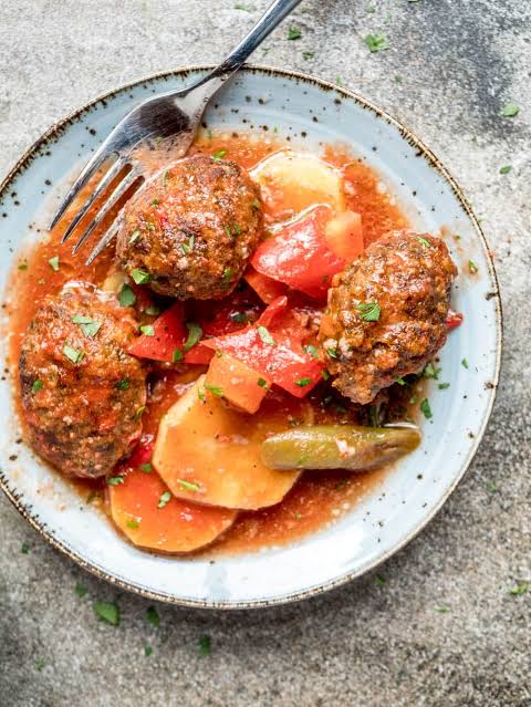 Kofta with Tomato Sauce